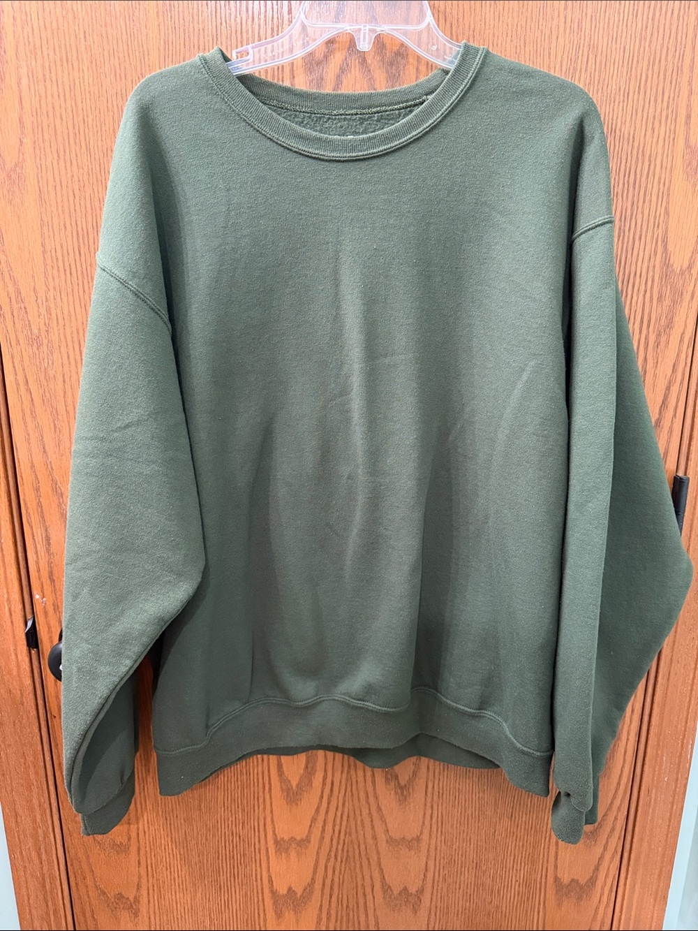 Men’s Fruit of the Loom Olive Green Crewneck Sweatshirt